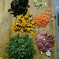 大米肉饭的做法图解2