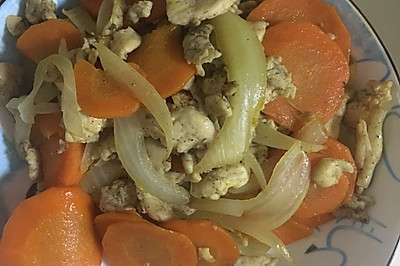 减肥菜谱三鸡胸肉炒胡萝卜洋葱