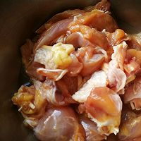 香菇炖鸡的做法图解2