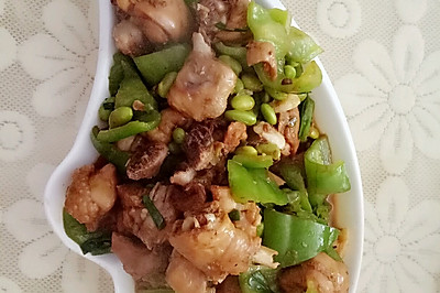 青椒青豆炒鸡块