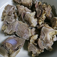 감자正宗韩式土豆脊骨汤的做法图解2