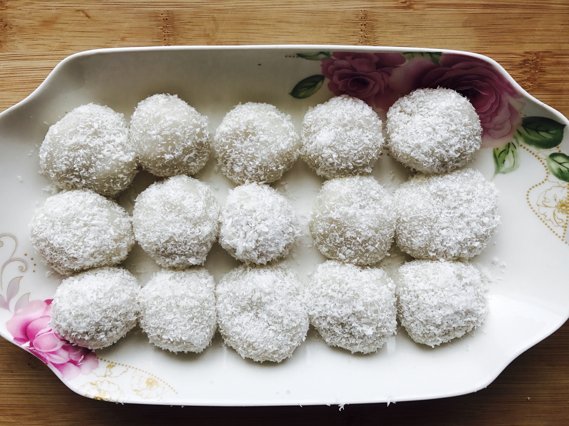 Glutinous rice balls