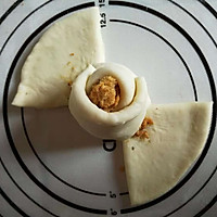肉松豆沙玫瑰花面包的做法图解10