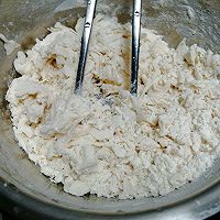 鲜笋脂渣蛋花疙瘩汤的做法图解2