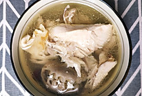 干鲍鱼瑶柱花胶炖鸡汤的做法