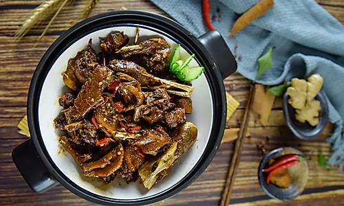 砂锅焖老鸭||家常菜的做法