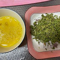 春天的味道之香椿炒鸡蛋的做法图解4