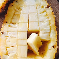 芝士虾仁菠萝焗饭的做法图解3