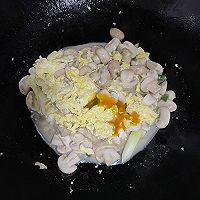 #异域美味 烹饪中式年味#口蘑炒鸡蛋的做法图解9