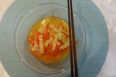 胡萝卜鸡蛋面