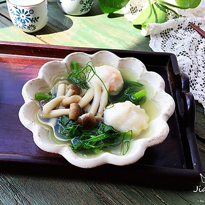 豌豆尖菌菇虾丸汤