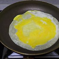 #开启冬日滋补新吃法# 鸡蛋手抓饼的做法图解3