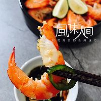 #炎夏消暑就吃「它」#淡盐白灼虾 （内附2种酱料制法）的做法图解6