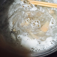 冬笋河蚌汤的做法图解1