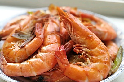 海虾的多种吃法之葱炒大虾