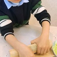 可以和孩子一起完成的美食--寿司反卷的做法图解15
