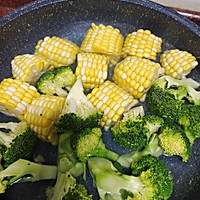 家庭版肉蟹煲的做法图解3