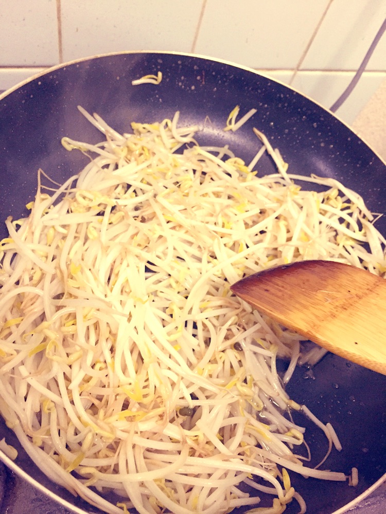 姜烧酱汁炒豆芽152的做法图解11