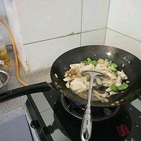 鸡腿菇炒肉片（杏鲍菇炒肉片）的做法图解4