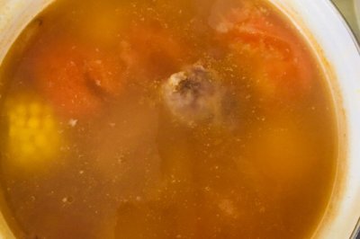 排骨玉米番茄汤