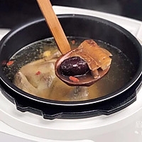 当归乳鸽汤的做法图解7