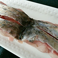 榄角蒸鲩鱼的做法图解2