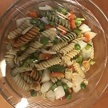 意大利面沙拉
