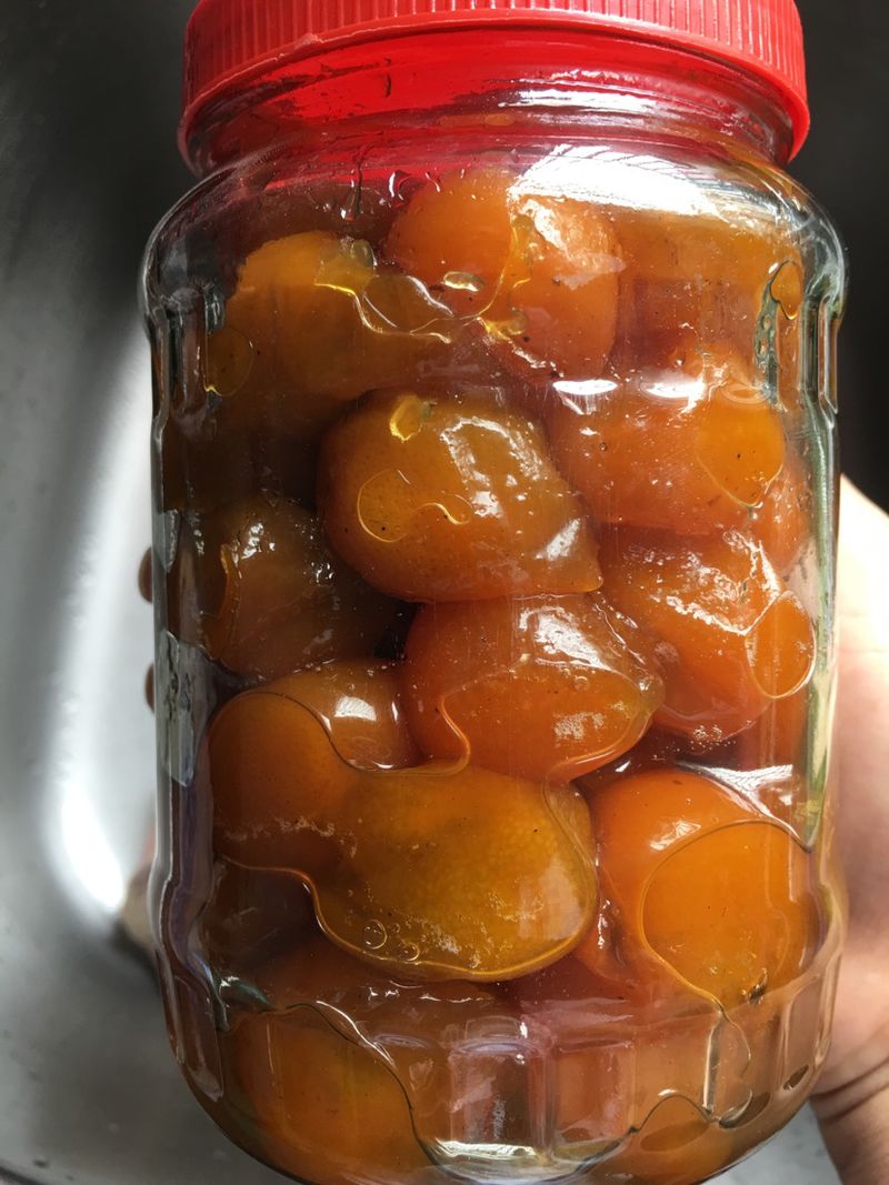 Kumquat boiling sugar