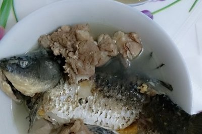 排骨鲫鱼汤