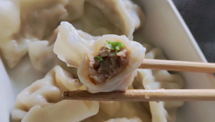 猪肉包菜饺子