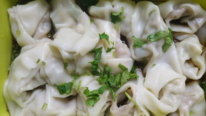 芹菜馄饨