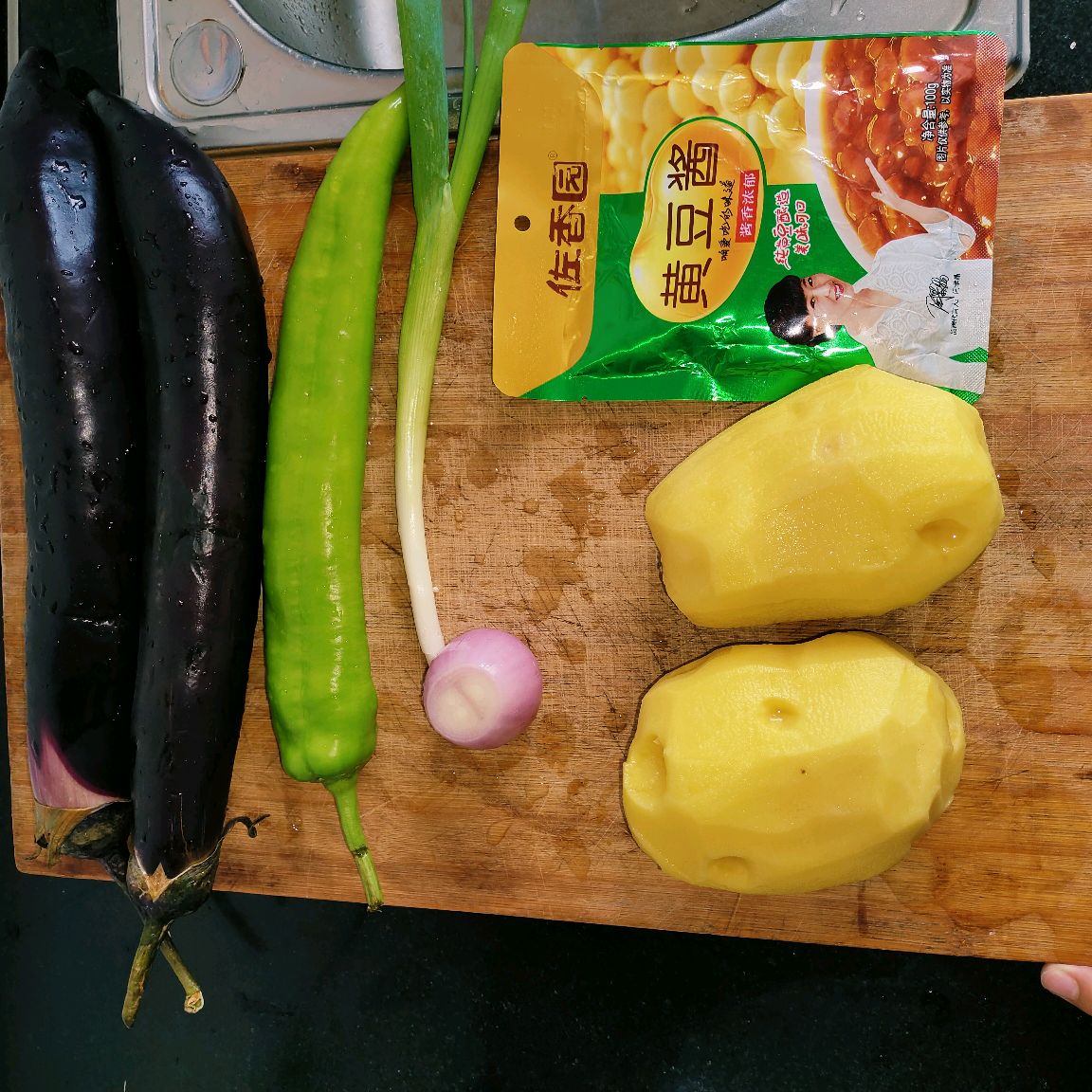 超级简单、健康的茄子烧土豆,超级简单、健康的茄子烧土豆的家常做法 - 美食杰超级简单、健康的茄子烧土豆做法大全