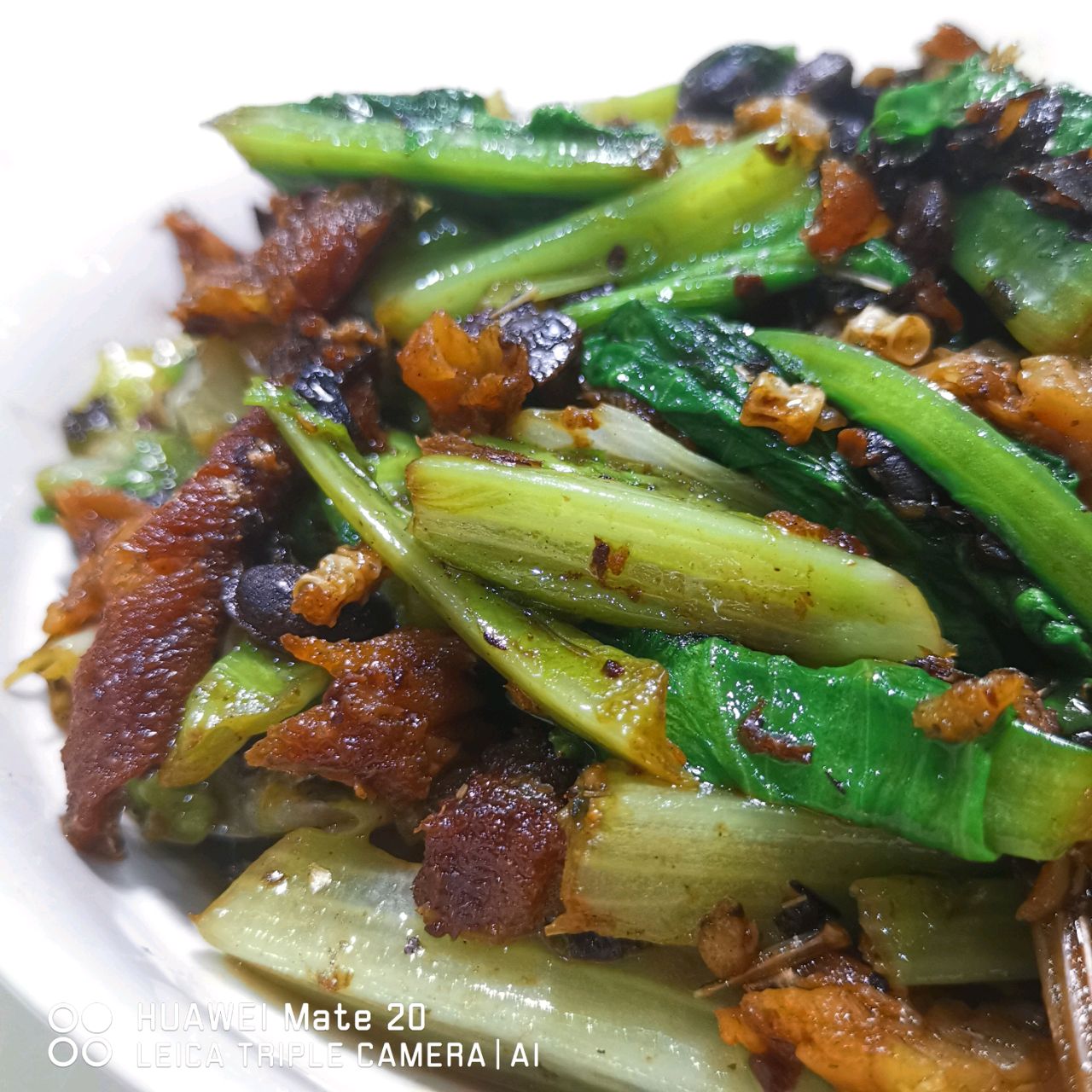 Sauteed dace with black bean sauce