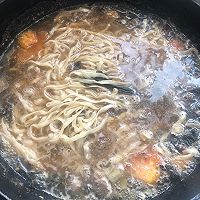 牛肉芝麻叶热汤面的做法图解7