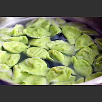 翠玉芹菜海米饺子的做法图解26