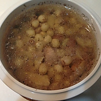 【莲子瘦肉汤】——献给妈妈的养心安神汤的做法图解6