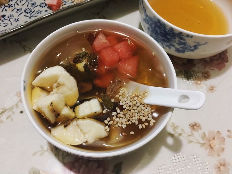 解暑神器，水果冰粉的做法