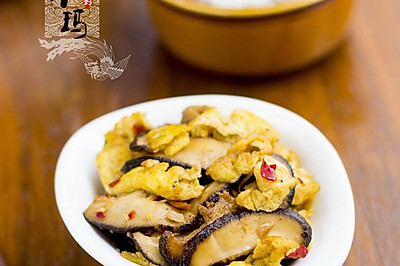 强烈推荐的美味下饭菜——香菇剁椒炒蛋