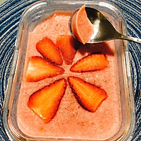 不用淡奶油就可以做的草莓冰淇淋的做法图解7