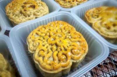 美食美刻之红茶蛋黄月饼