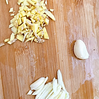 松茸土鸡汤的做法图解6