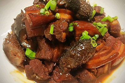 海参红烧肉
