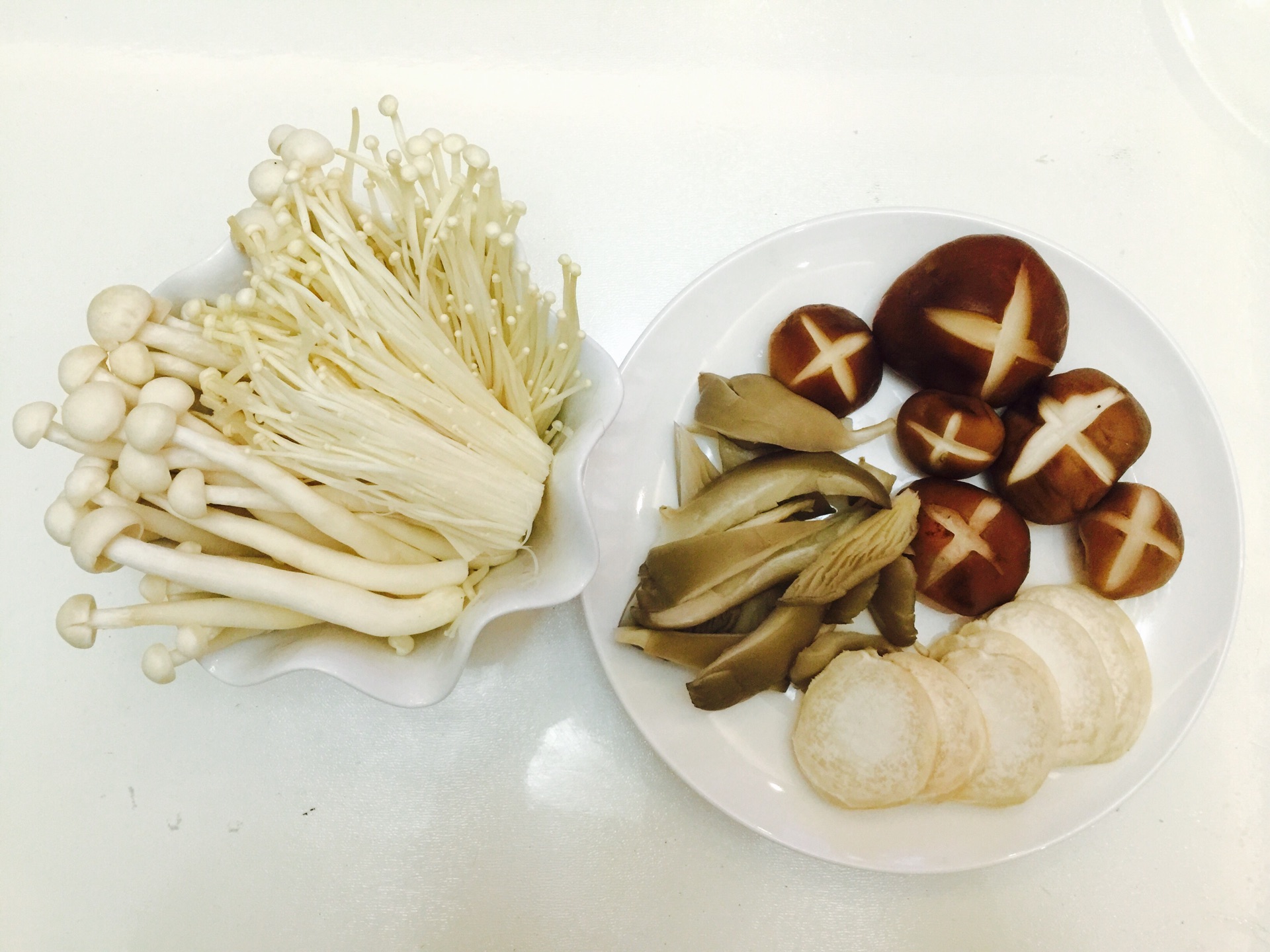 火锅蘑菇种类,蘑菇的品种,火锅蘑菇_大山谷图库