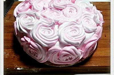 花朵奶油蛋糕
