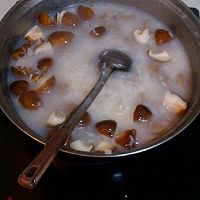 干贝花蛤鲜菇粥的做法图解4