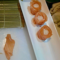 三文鱼芒果寿司的做法图解3