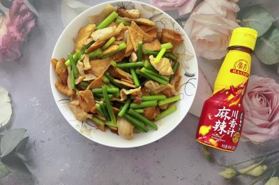 川香蒜苔炒肉片