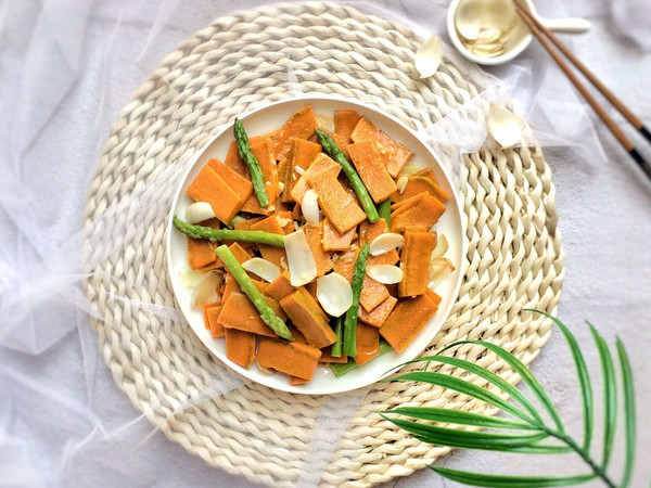 清新素食：芦笋百合南瓜小炒#在“家”打造ins风美食