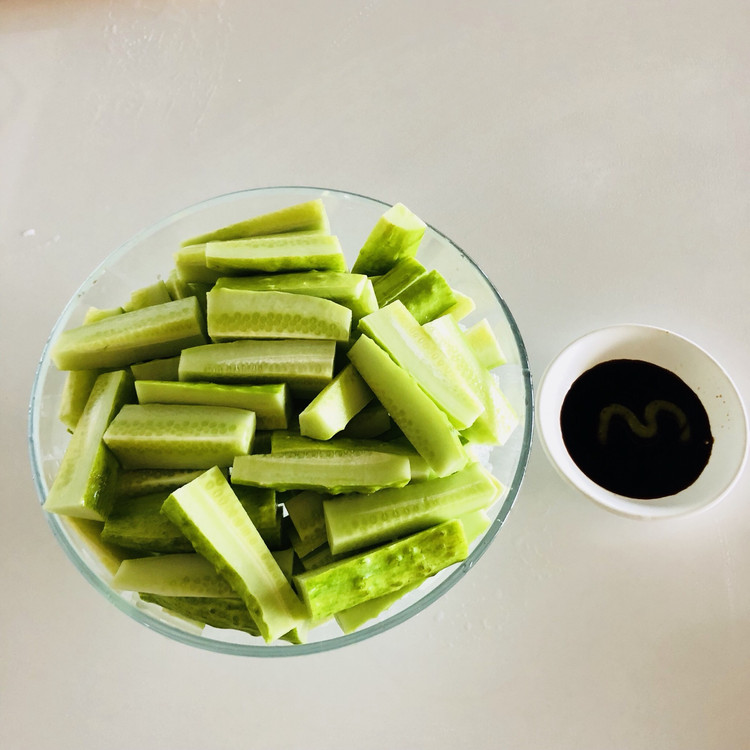 简易版冰镇水果黄瓜的做法