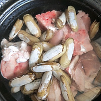 海蛏筒骨汤的做法图解3